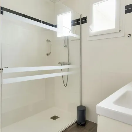 Prázdninový dům Maison Pour 10 Avec Jardin A