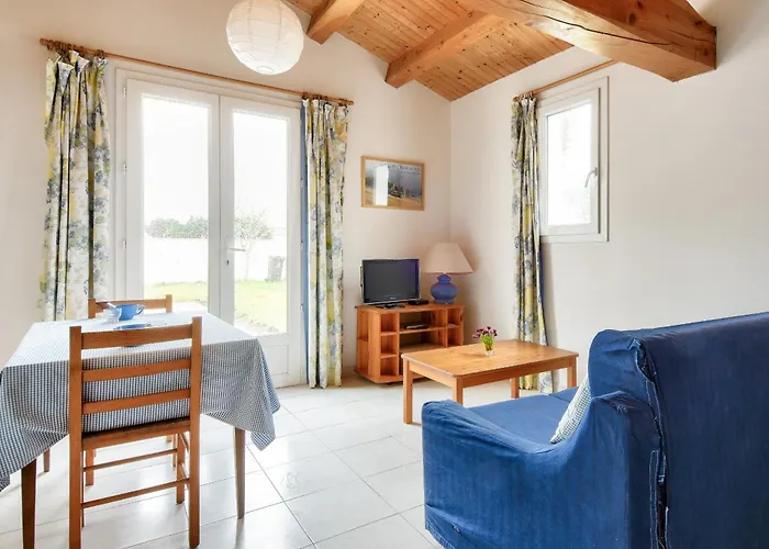 Semesterbostad Maison Pour 10 Avec Jardin A *