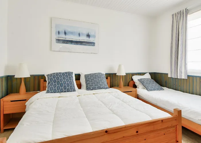 Semesterbostad Maison Pour 10 Avec Jardin A Noirmoutier-en-l'Ile