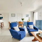 Maison Pour 10 Avec Jardin à Hébergement de vacances