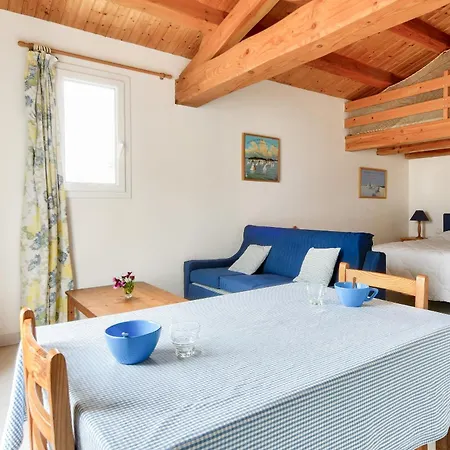 Maison Pour 10 Avec Jardin A Holiday home *