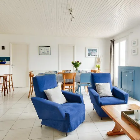 Maison Pour 10 Avec Jardin à Hébergement de vacances